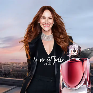 Julia Roberts showcasing the perfume La Vie est belle L'Elixir