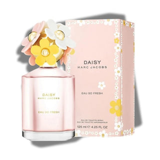 Side view of the Daisy Eau So Fresh Perfume box, paired with the front view of its charming bottle, capturing the essence of freshness and floral elegance. Experience the allure at fragrancedealz.com